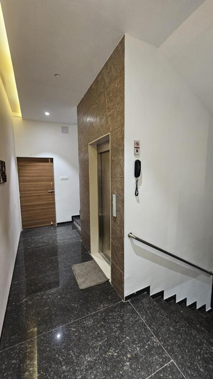 Hotel Veesons Executive Solāpur Exterior foto